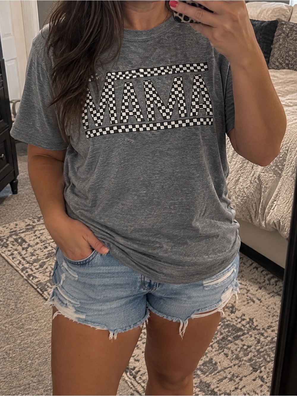 Boutique MAMA Graphic T Shirt Large